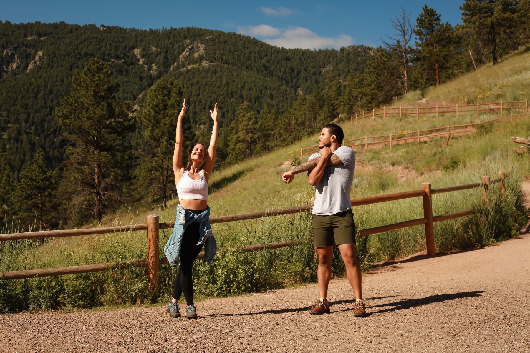 A Guide to the 6 Best Earthing Shoes for Women
