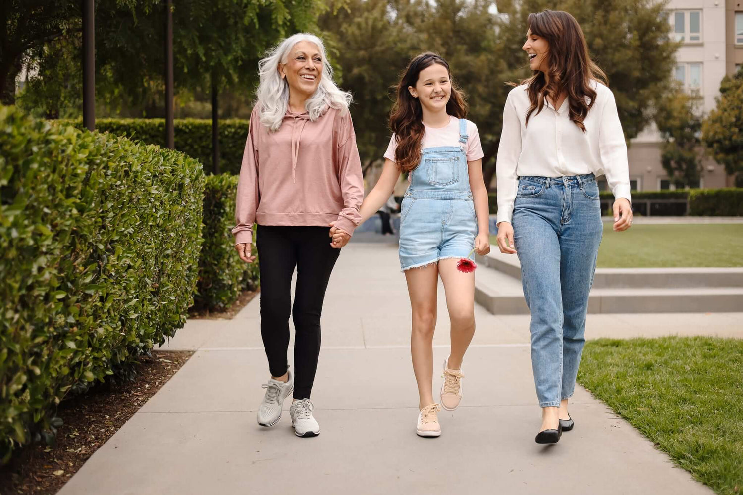 Earthing on Concrete: The Lowdown 🌍