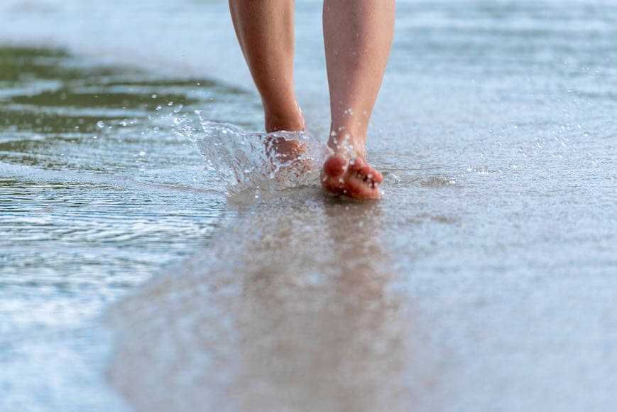 Can Grounding Cure Jet Lag? Here's Some Science-Based Data Saying Yes