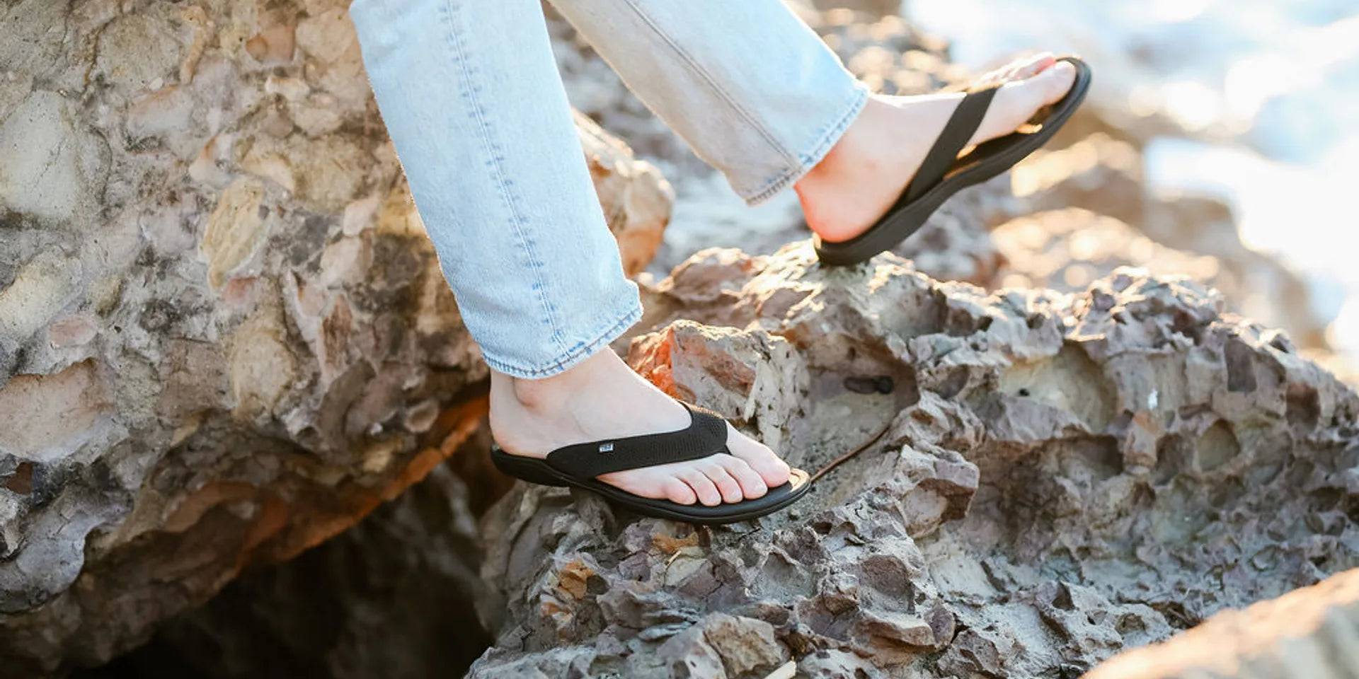 Grounding socks paired with conductive footwear