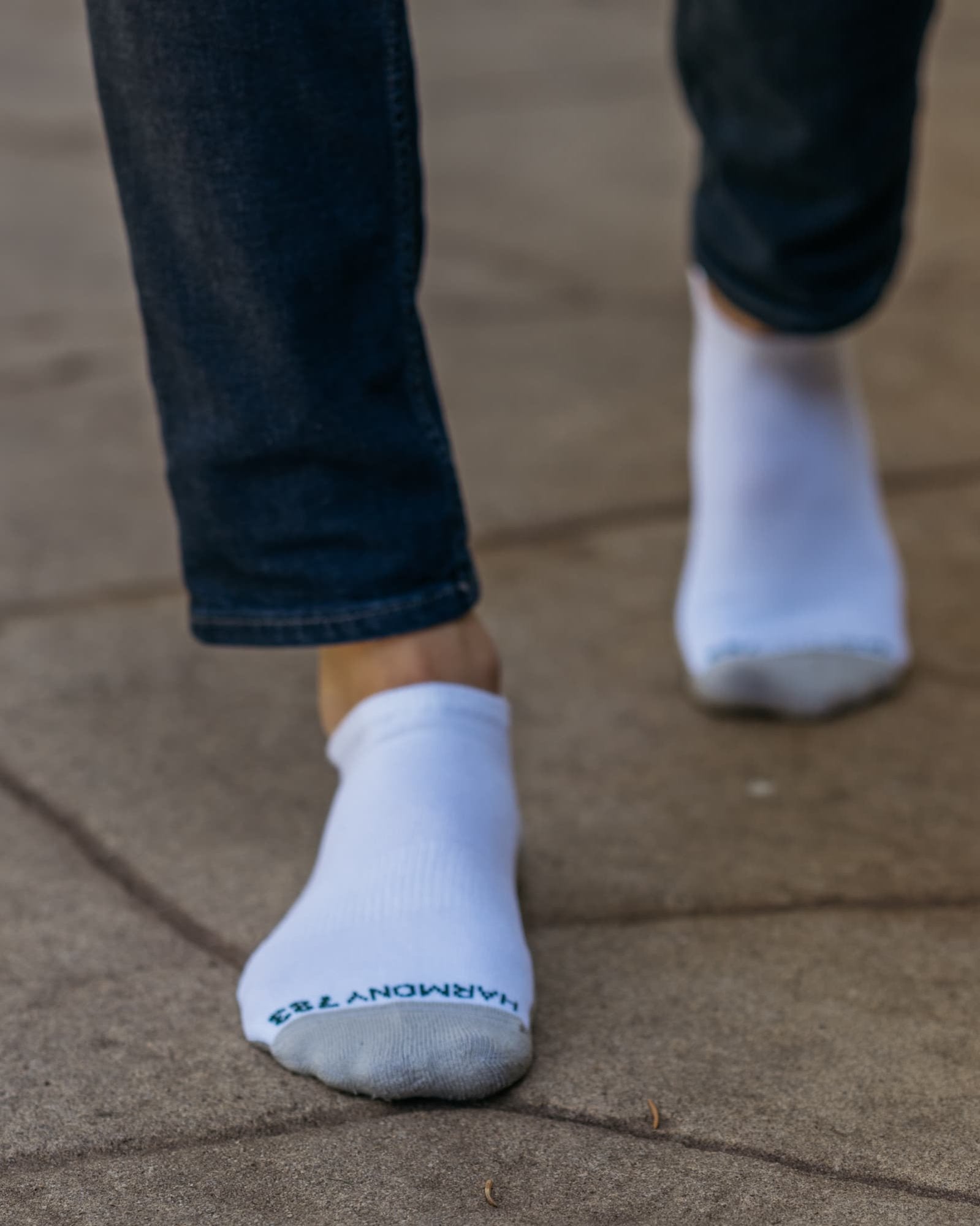 
Close up of man standing wearing Harmony 783 Low Cut  Ankle Grounding earthing socks Organic Cotton and Silver Stitching
Lifestyle 1