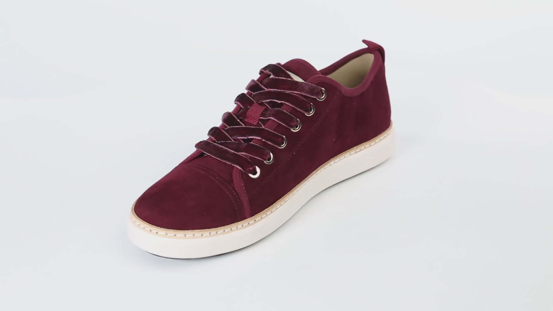 360 view video of cabernet suede grounding walker